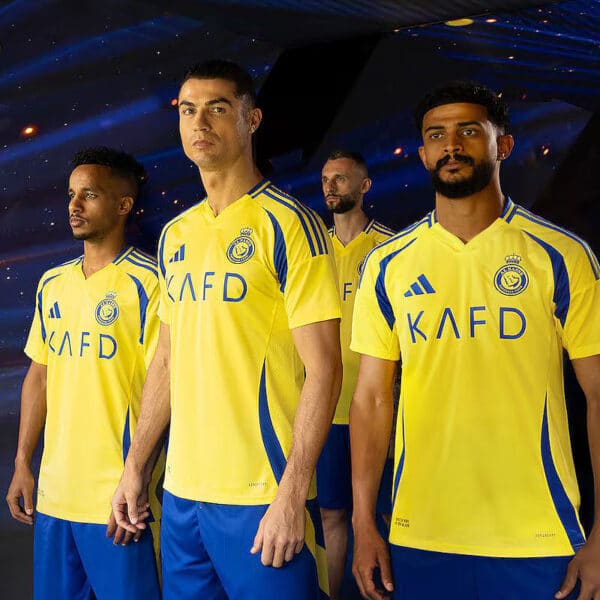 PACK JUNIOR AL-NASSR DOMICILE RONALDO SAISON 2024-2025